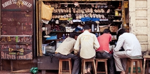 Institutions and economic transformation