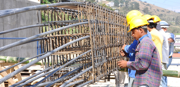 Se retoman trabajos en la construcción del Mercado Mercado y Centro Comercial Popular / MunicipioPinas via Flickr