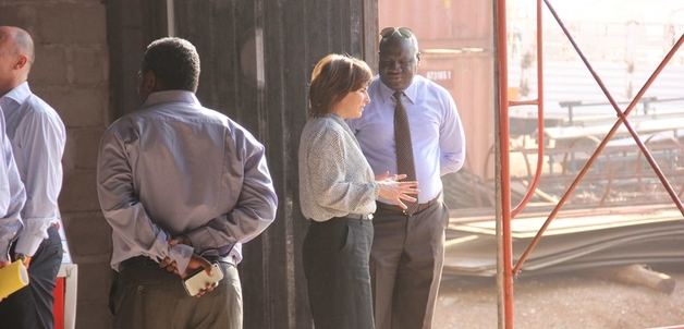 Dutch Minister of Trade and Development ooperation Liliane Ploumen in conversation with Sabit Asholi, Co-Director of B&S Group of Companies, South Sudan