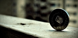 The two sides of the universality coin