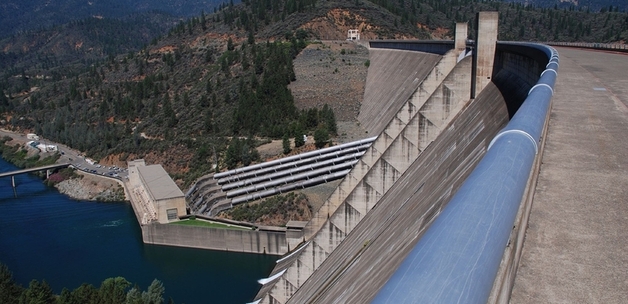 Shasta Dam 2007 / Gord McKenna via Flickr