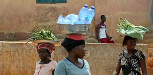 Flourishing informal food trade 